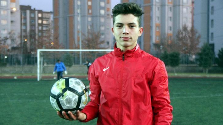 Muhammet Eren Arıkan: Hayalim Premier Lig'de forma giymek