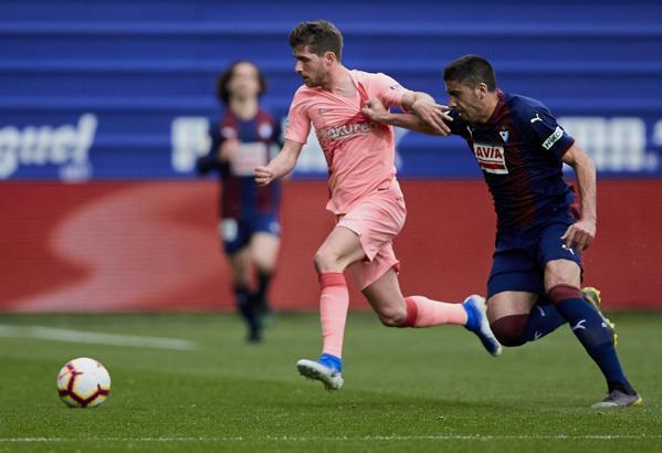 Barcelona sezonu beraberlikle kapattı