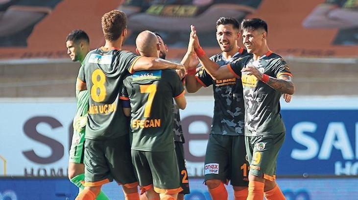 Alanyaspor 1,5 milyon Euro'ya lider