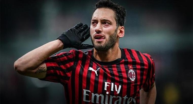 Milli futbolcumuz Hakan Çalhanoğlu performansı ile büyüledi