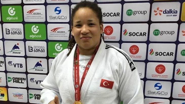 Kayra Sayit kimdir?