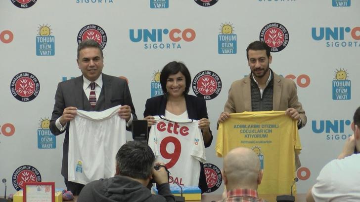 Fatih Karagümrük Kulübü'nden otizmli çocuklara anlamlı destek
