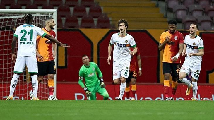 Galatasaray'da Alanyaspor karşısında ilk isabetli şut 62'de!