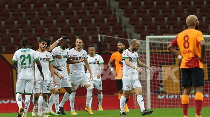 Babacar Galatasaray'ı boş geçmiyor