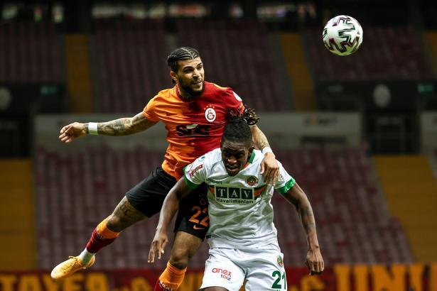 Galatasaray'da DeAndre Yedlin ilk kez 11'de