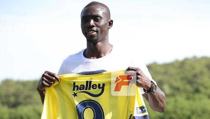 Papiss Cisse: Birkaç kulüpten teklif aldım, Fenerbahçe'yi seçtim