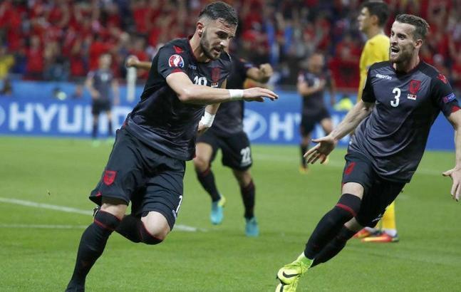 Armando Sadiku kimdir, nereli, kaç yaşında? Armando Sadiku hangi takımlarda oynadı?