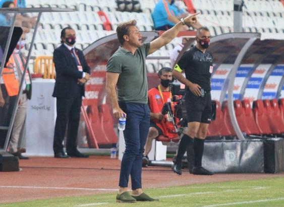 Tamer Tuna: 11 maç sonra kaybetmek üzücü