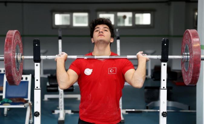 Muhammet Furkan Özbek, Tokyo Olimpiyatları'na kota almayı hedefliyor