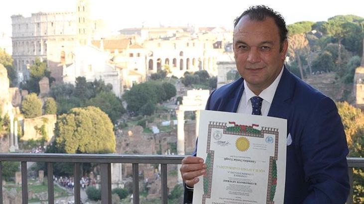 Türk gazeteci Keşaplı'ya bir ödül daha
