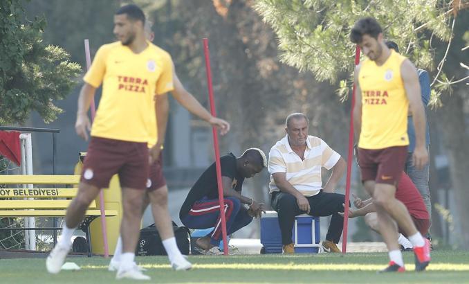 Fatih Terim yıkıldı! Galatasaray'da Onyekuru depremi...