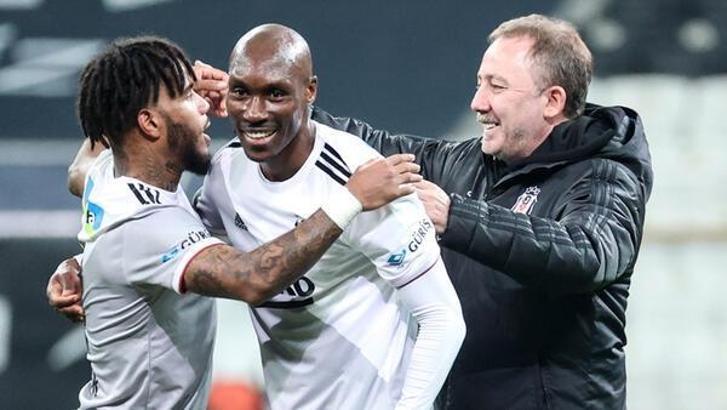Beşiktaş haberi: Atiba'nın kararı bekleniyor
