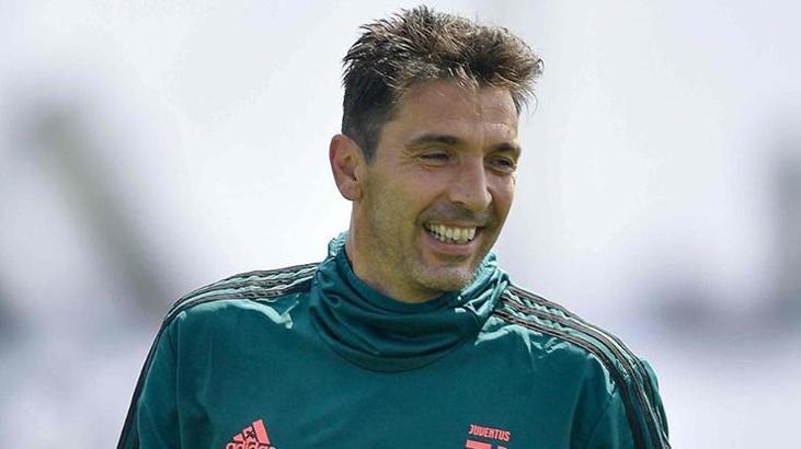 Buffon Serie A rekoru kırdı! En çok maça çıkan..