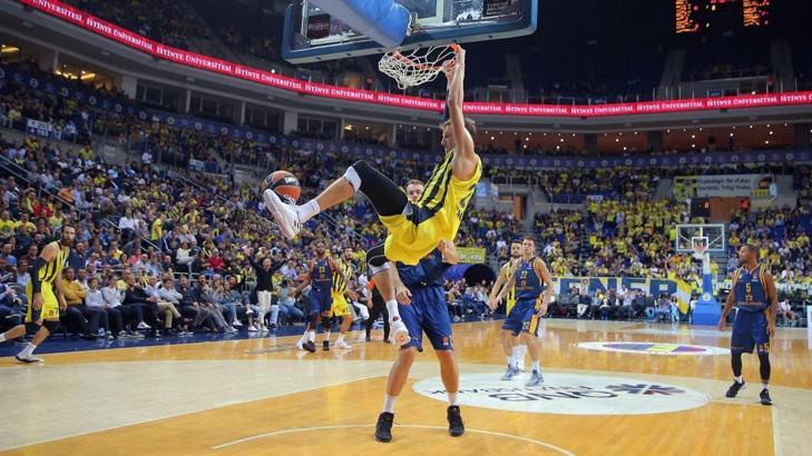 EuroLeague'de sezonun en iyi hareketi Vesely'den