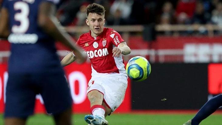 Monaco'da Aleksandr Golovin'in sözleşmesi uzatıldı