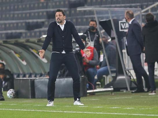 Erol Bulut Kadıköy'de yenilgi rekoruna ortak oldu