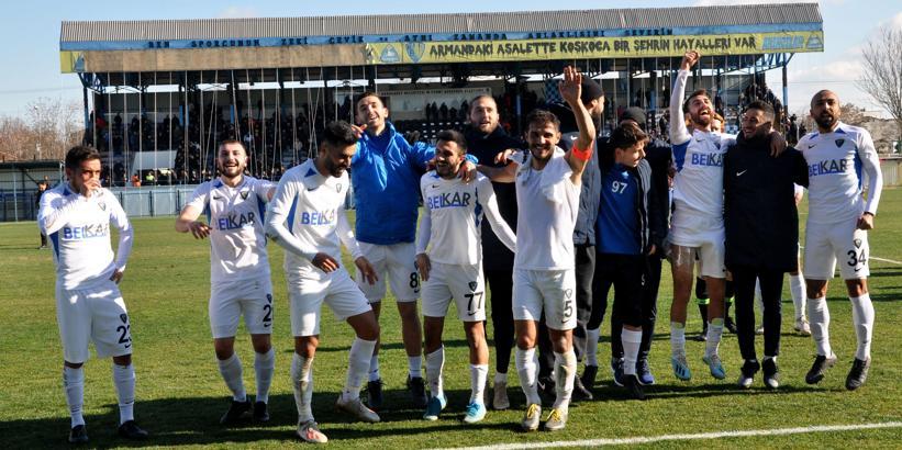 Karacabey Belediyespor şampiyonluk virajında