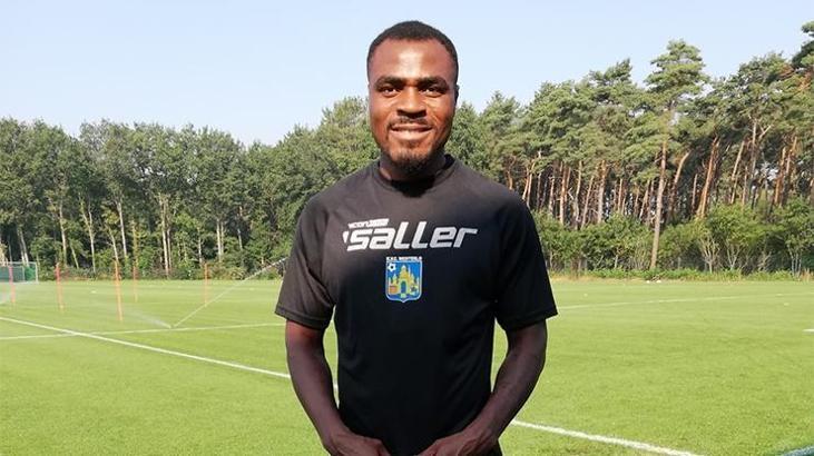 Emenike'den sürpriz transfer