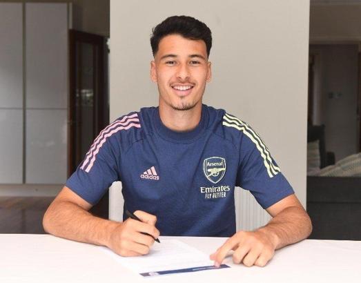 Arsenal, Gabriel Martinelli ile sözleşme yeniledi