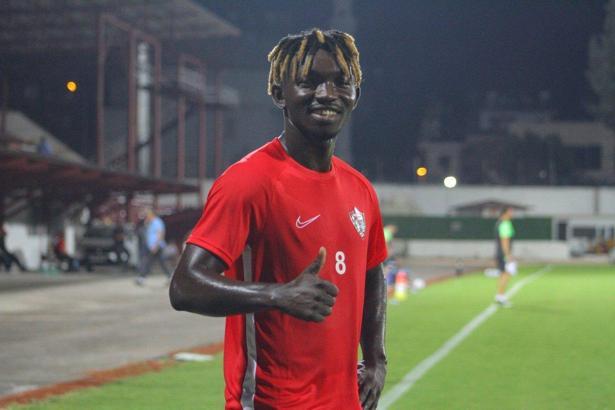 Adama Traore kimdir, nereli, kaç yaşında? Adama Traore hangi takımlarda oynadı? Adama Traore'nin maaşı ne kadar?