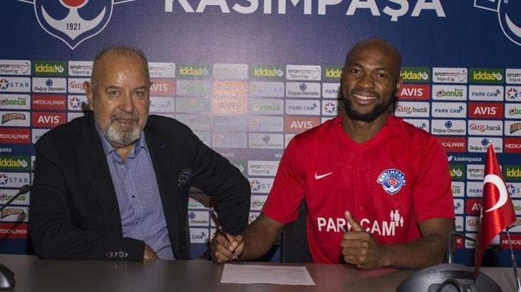 Kasımpaşa, Etoundi'yi kadrosuna kattı
