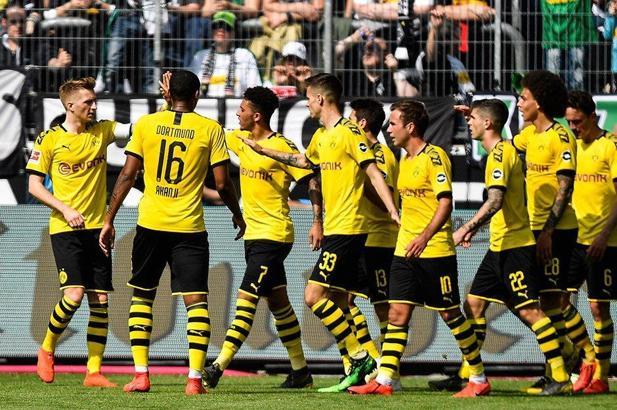 Borussia Dortmund son hafta yıkıldı
