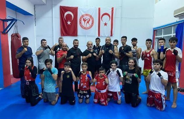 Antalyalı antrenörden KKTC'de muaythai eğitimi