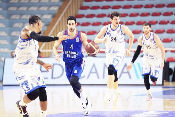 Büyükçekmece Basketbol-Anadolu Efes maç sonucu: 83-94