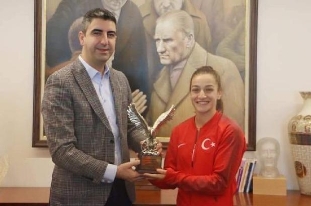 “Kartalımızın Gururu Olimpiyatlarda Gümüş Madalya Kazandı” - Spor Haberleri