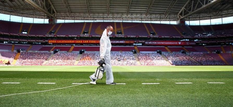 Galatasaray - Trabzonspor maçı öncesi Türk Telekom Stadı'nda dezenfeksiyon çalışması