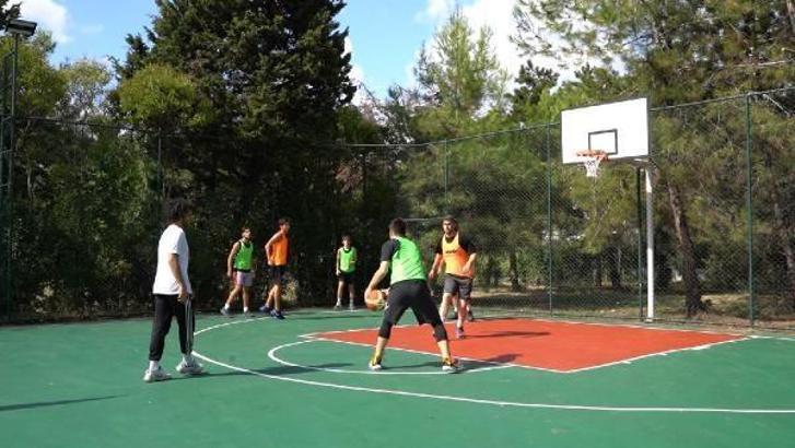 Tuzla'da basketbol turnuvası düzenlendi