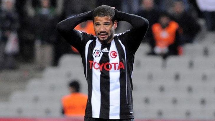 Bebe elden kaçıyor!