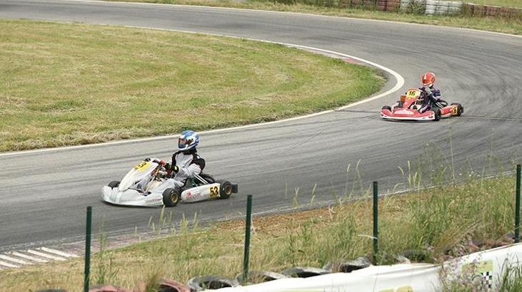 Türkiye Karting Şampiyonasının 3. ayak yarışları Kocaeli'de başladı