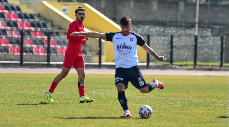 Misli.com 2. Lig | Uşakspor'un maestrosu Seçkin Getbay! Aranan 10 numara...