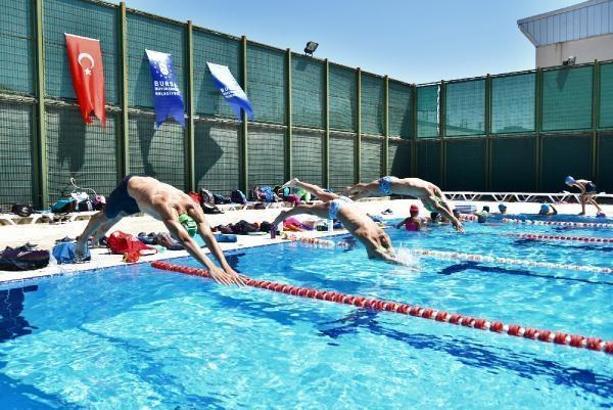 Havuzlar spor okuluyla şenlendi