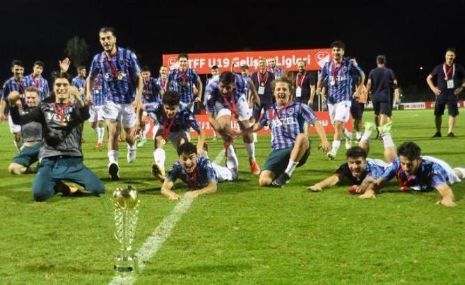 TFF U19 Süper Lig'de şampiyon Trabzonspor