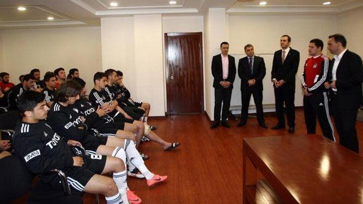 Carvalhal için veda yemeği