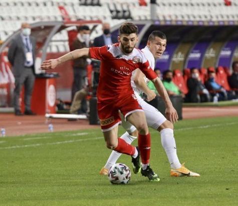 Antalyaspor iç sahada kalesini gole kapatamıyor