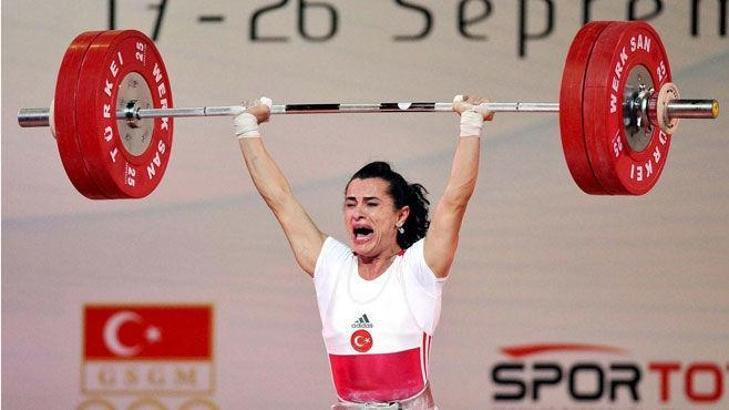 Halterde milli heyecan