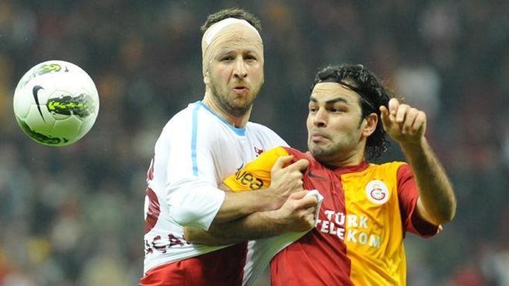 Giray sahadaki yerini alacak
