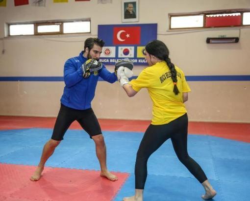 Bucalı sporcular Kick Boks Avrupa Kupası yolcusu