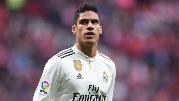 Liverpool maçı öncesi Real Madrid'de Varane koronavirüse yakalandı