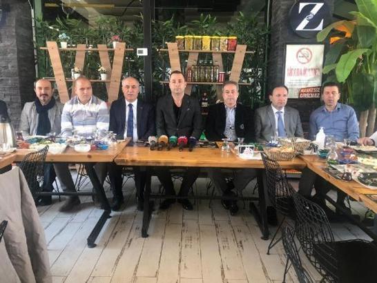 Türkiye Faal Futbol Hakemleri ve Gözlemcileri Derneği Bursa Şubesi, basın mensuplarıyla bir araya geldi