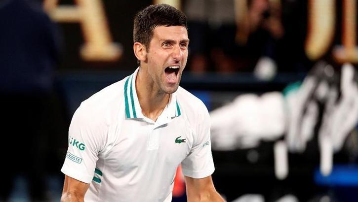 Novak Djokovic, tek erkekler sıralamasının zirvesinde en uzun süre kalma rekorunu kırdı