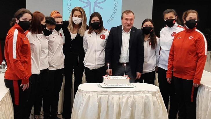 Özel sporculardan madalya sözü