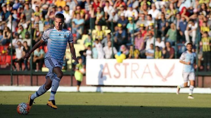 Sahne senin Van Persie