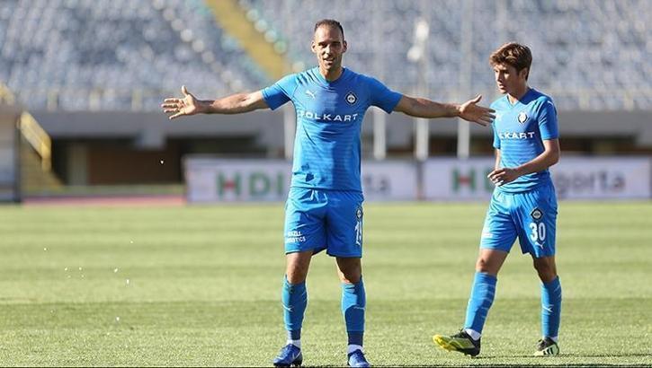 Marco Paşa gol olup yağdı
