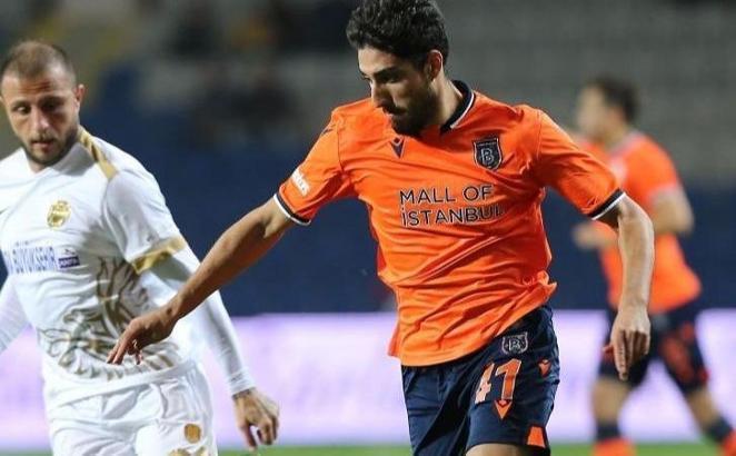 Berkay Özcan, 2024 yılına kadar Başakşehir'de