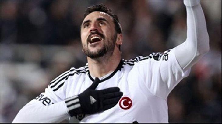 Hugo Almeida geri dönüyor