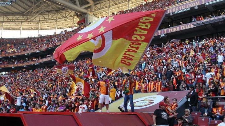 Galatasaray taraftarı Trabzonspor maçına akın ediyor
